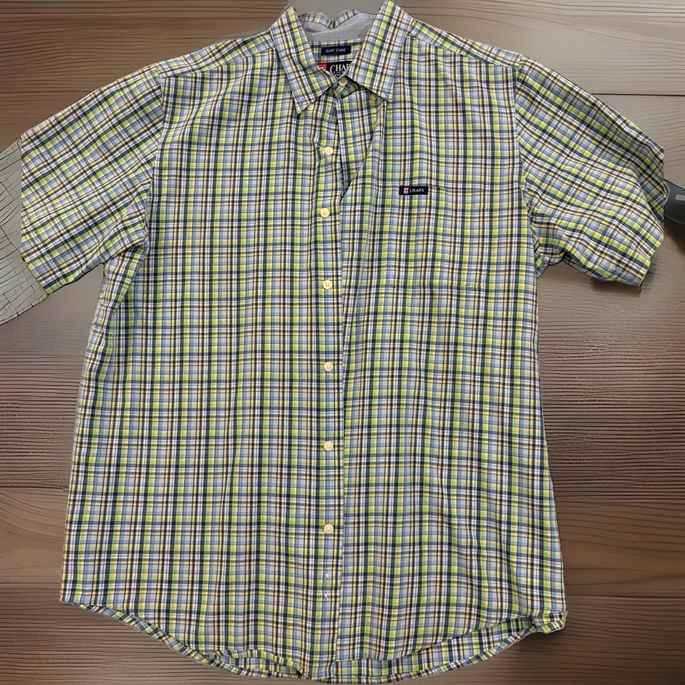 Chaps Men's Easy Care Long sleeve Button Down Shirt Size L green Yellow